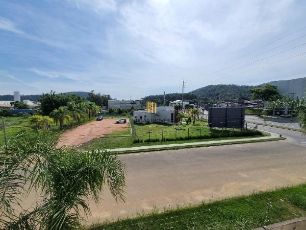 Apartamento em Porto Alegre, no bairro Hípica, com 3 dormitório(s), e 3 banheiro