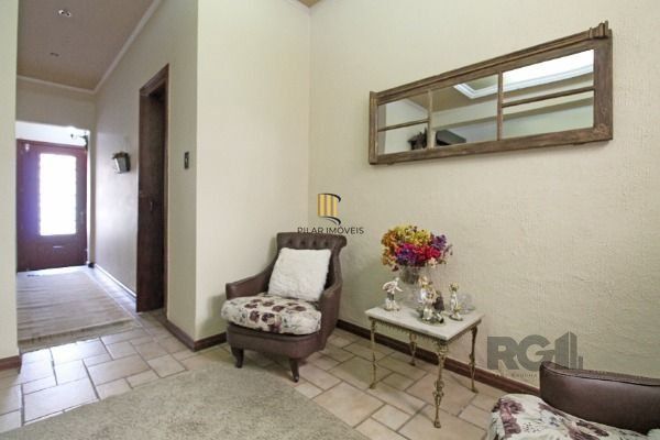 Casa em Porto Alegre, no bairro Floresta, com 3 dormitório(s), e 3 banheiros, à