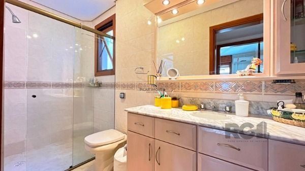 Ótima Cobertura Duplex com 233,00 m² Privativos no Miolo do Bairro Tristeza