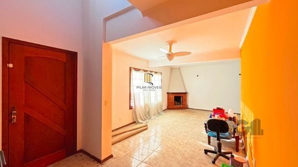 Casa para Venda - 320m², 3 dormitórios, sendo 1 suites, 3 vagas - Altos Do Ipê