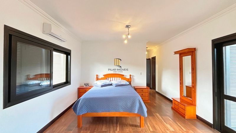 Altos do lago- Com 3 dormitórios, 3 vagas , piscina , Linda e ampla casa em cond