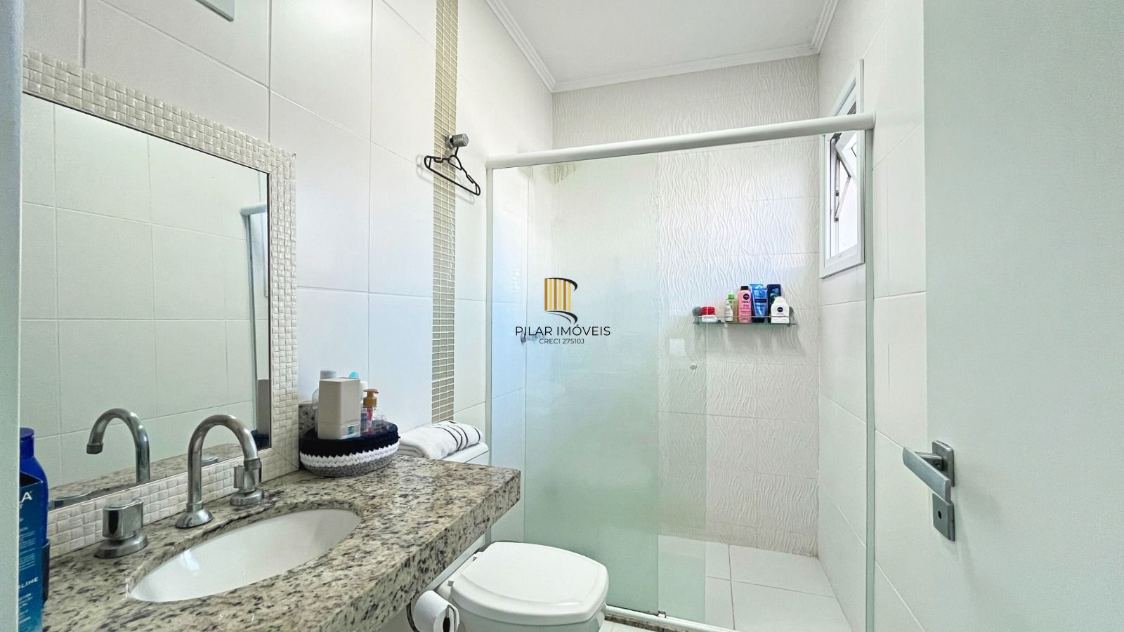 Casa de Condomínio 3 dormitórios no bairro Hípica