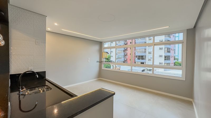 Cobertura 3 dormitórios à venda Três Figueiras Porto Alegre/RS