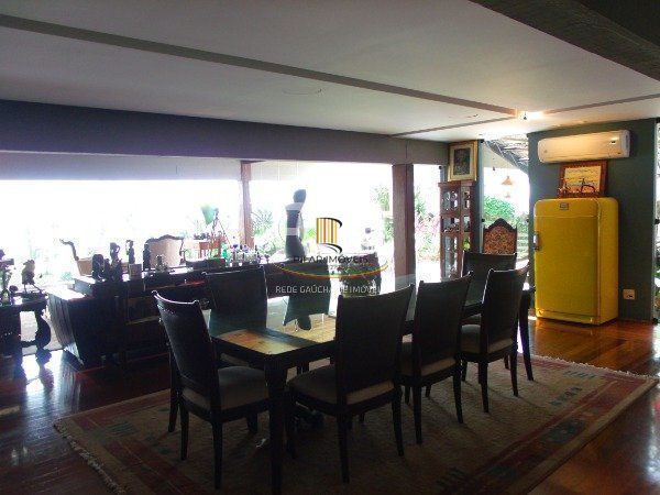 Casa para Venda - 700m², 4 dormitórios, sendo 4 suites, 6 vagas - Vila Conceição