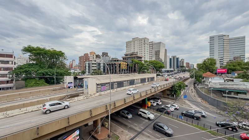 Cobertura 3 dormitórios à venda Três Figueiras Porto Alegre/RS