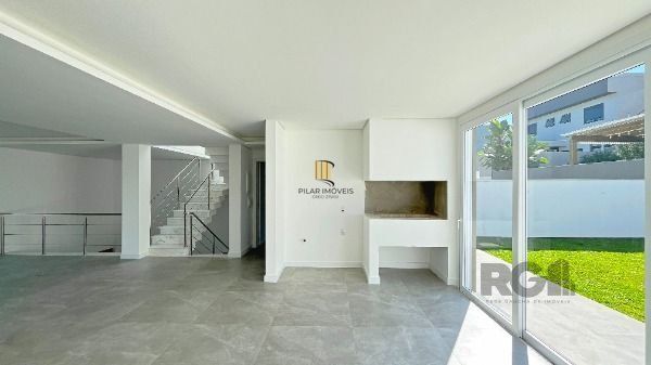 Casa Condominio em Porto Alegre, no bairro Hípica, com 3 dormitório(s), e 3 banh