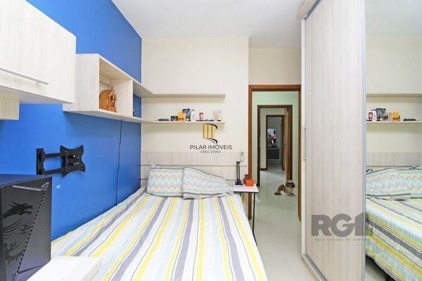 Casa Condomínio em Porto Alegre, no bairro Tristeza, com 3 dormitório(s), à vend