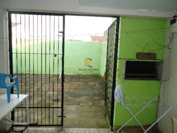 Casa para Venda - 220m², 3 dormitórios, sendo 1 suites, 2 vagas - Hípica
