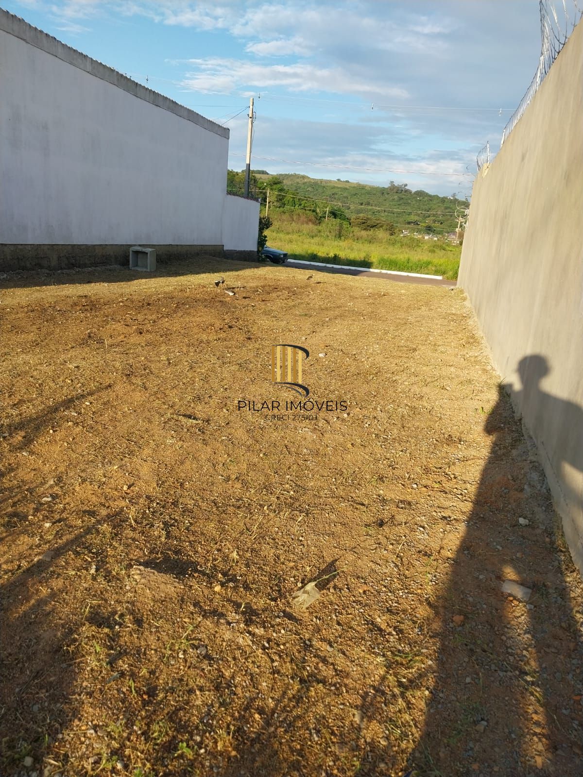 Ótimo terreno plano.