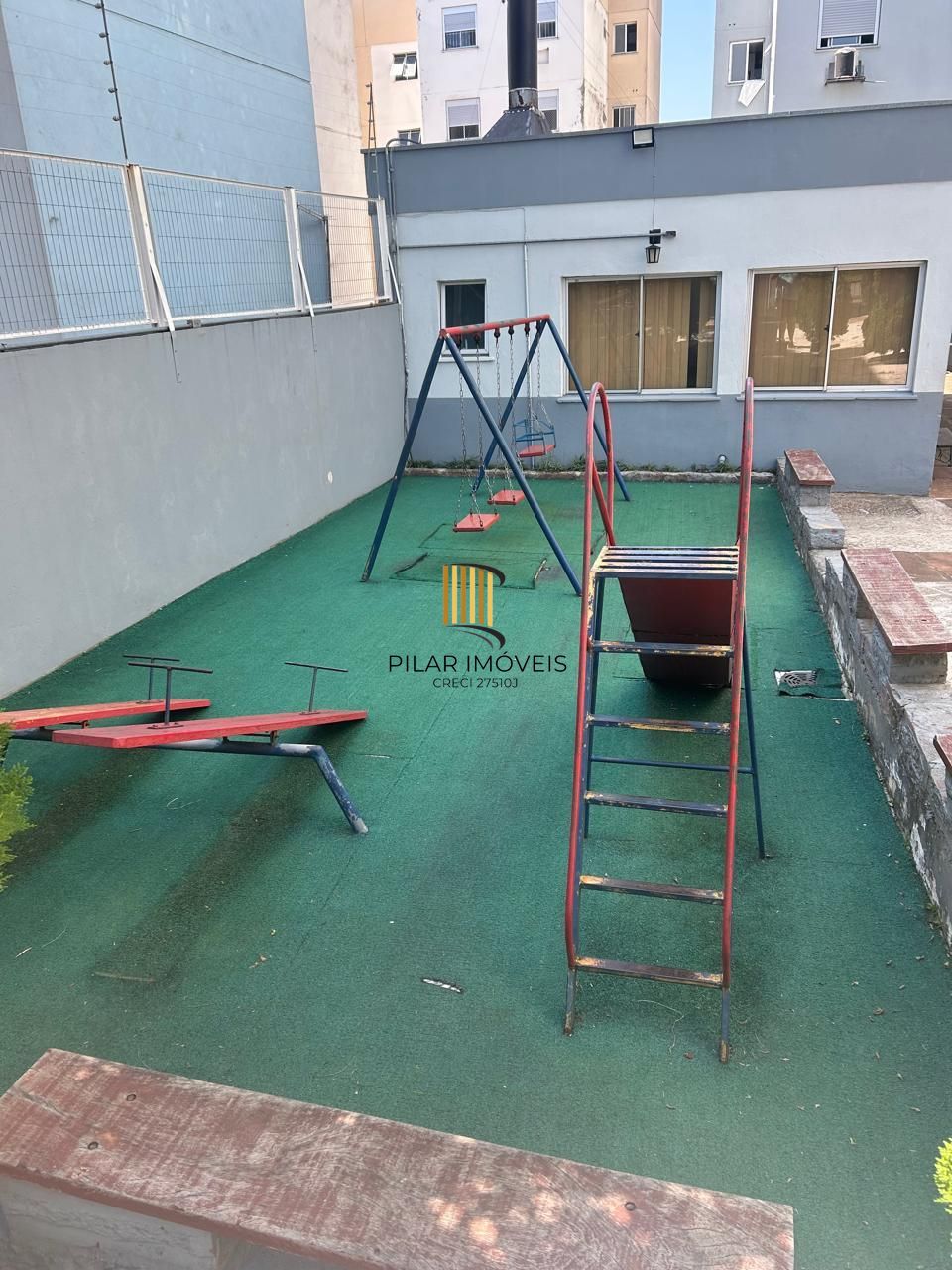 Apartamento 2 dormitórios no bairro Parque Santa Fé