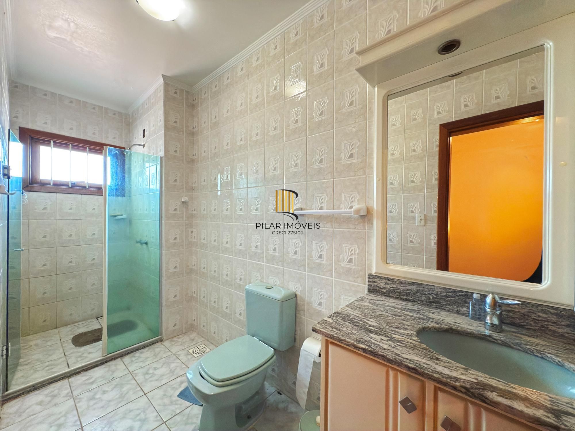 Casa para Venda - 190m², 3 dormitórios, sendo 1 suites, 3 vagas - Nonoai