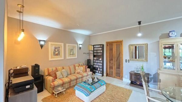 Casa para Venda - 370m², 4 dormitórios, sendo 1 suites, 3 vagas - Vila Assunção