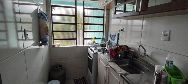 Casa em Porto Alegre, no bairro Campo Novo, com 2 dormitório(s), e 2 banheiros, 
