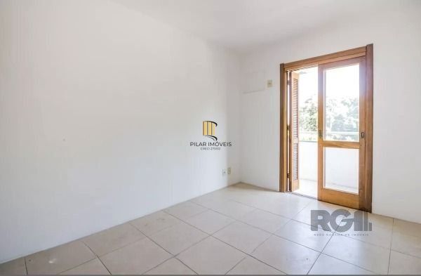 Apartamento em Porto Alegre, no bairro Medianeira, com 2 dormitório(s), e 2 banh