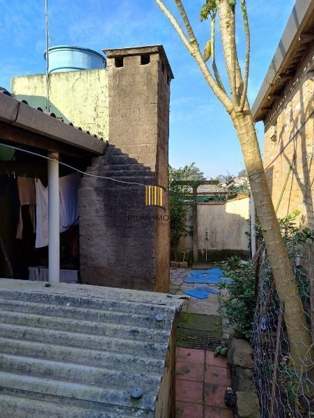 Terreno em Porto Alegre, no bairro Lageado, à venda.