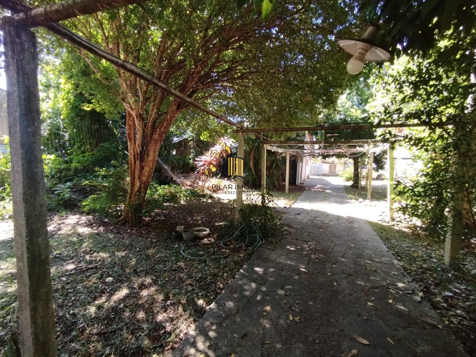 Casa 3 dormitórios no bairro Tristeza