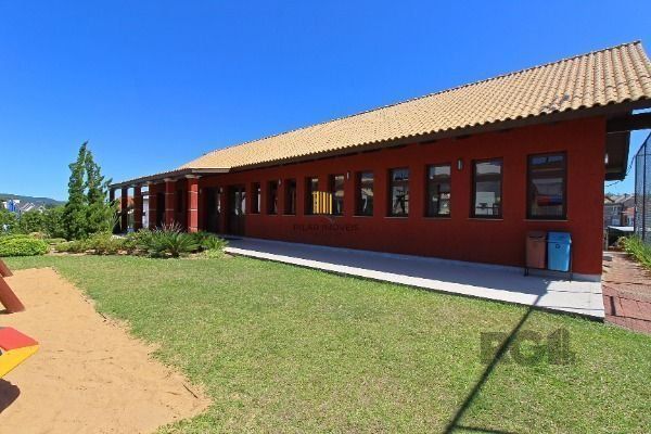 Casa Condominio em Porto Alegre, no bairro Hípica, com 3 dormitório(s), e 3 banh