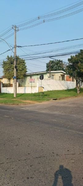 Casa em Porto Alegre, no bairro Espírito Santo, com 2 dormitório(s), à venda.