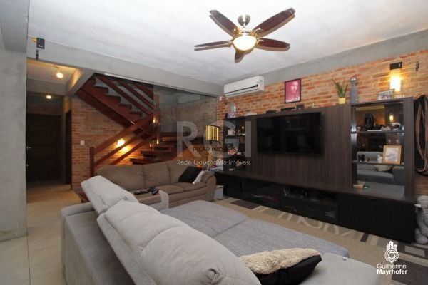 Casa para Venda - 1700m², 3 dormitórios, sendo 1 suites, 2 vagas - Vila Nova