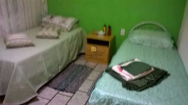 Casa para Venda - 140m², 5 dormitórios, 3 vagas - Lami