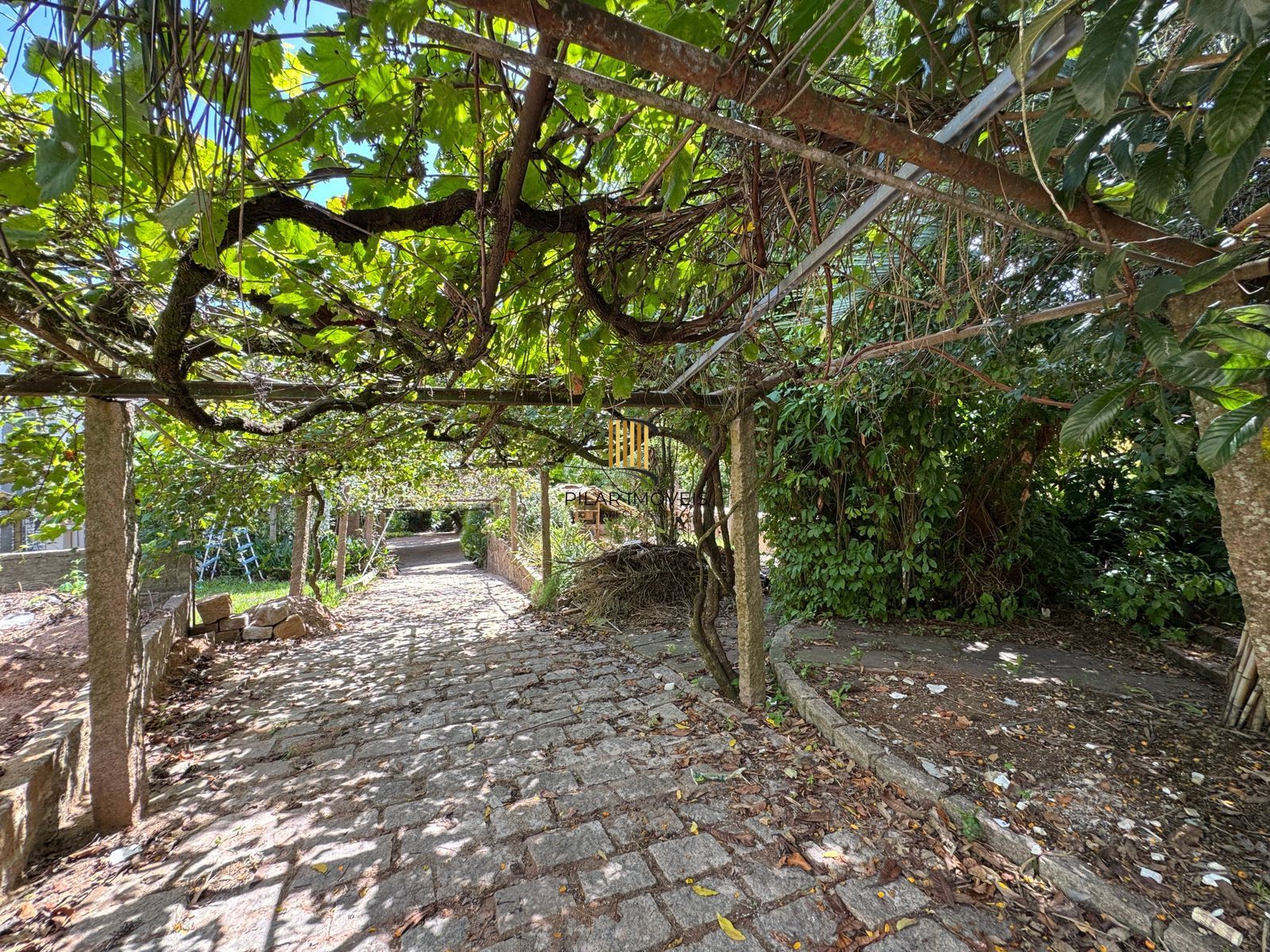 Tristeza -Imóvel único- Terreno 3658 m² privativos, casa 500m², 5d, reformada