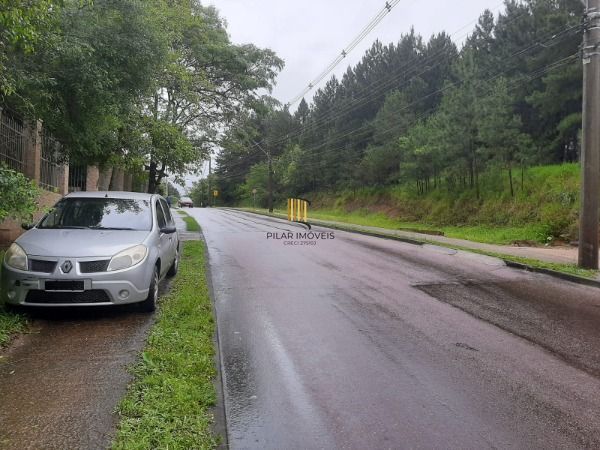 Area em Porto Alegre, no bairro Vila Nova, à venda.