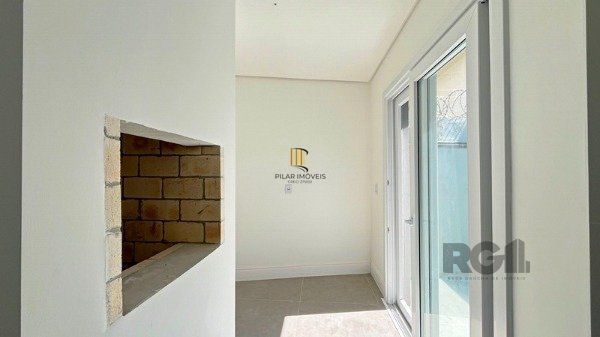 Casa em Porto Alegre, no bairro Jardim Isabel, com 3 dormitório(s), e 3 banheiro