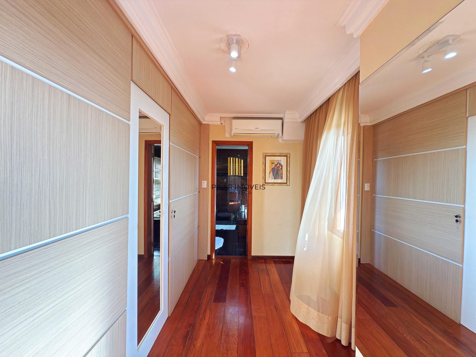 Casa 3 dormitórios no bairro Ipanema