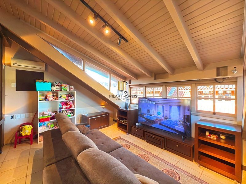 Casa Condominio com 3 dormitórios, sendo 1 suites, 2 vagas - Pedra Redonda