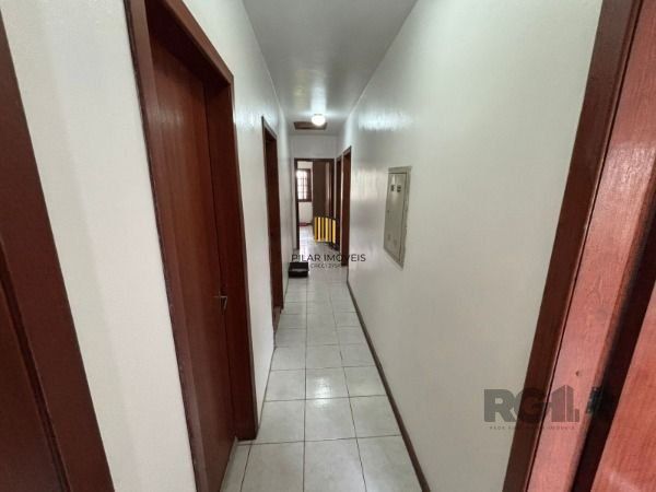 Casa térrea de 3D no miolo do Bairro Tristeza.