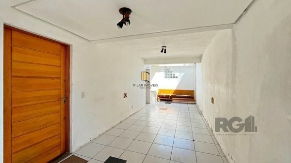 Casa Condominio em Porto Alegre, no bairro Tristeza, com 3 dormitório(s), e 3 ba