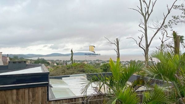 Casa Condominio em Porto Alegre, no bairro Jardim Isabel, com 3 dormitório(s), à