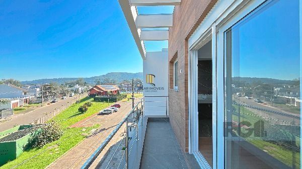 Casa Condominio em Porto Alegre, no bairro Hípica, com 3 dormitório(s), e 3 banh