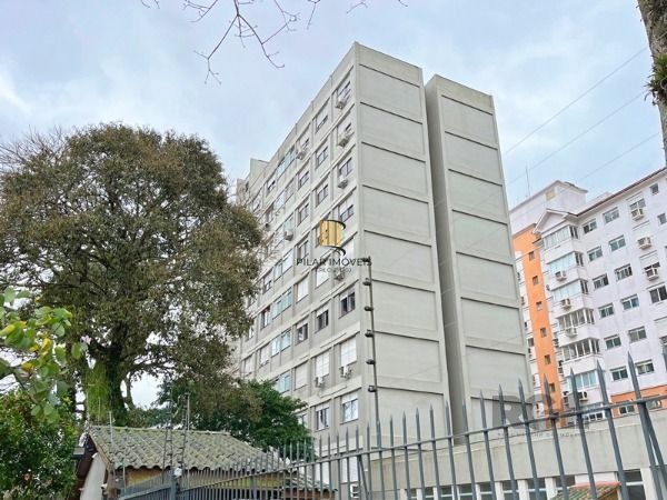 Apartamento em Porto Alegre, no bairro Tristeza, com 2 dormitório(s), e 2 banhei