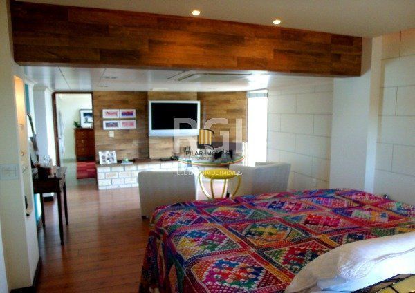 Casa para Venda - 700m², 4 dormitórios, sendo 4 suites, 6 vagas - Vila Conceição