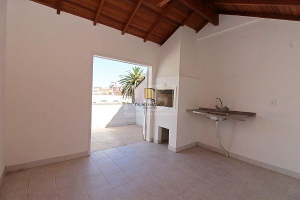 Casa para Venda - 154m², 2 dormitórios, sendo 1 suites, 2 vagas - Cidade Baixa