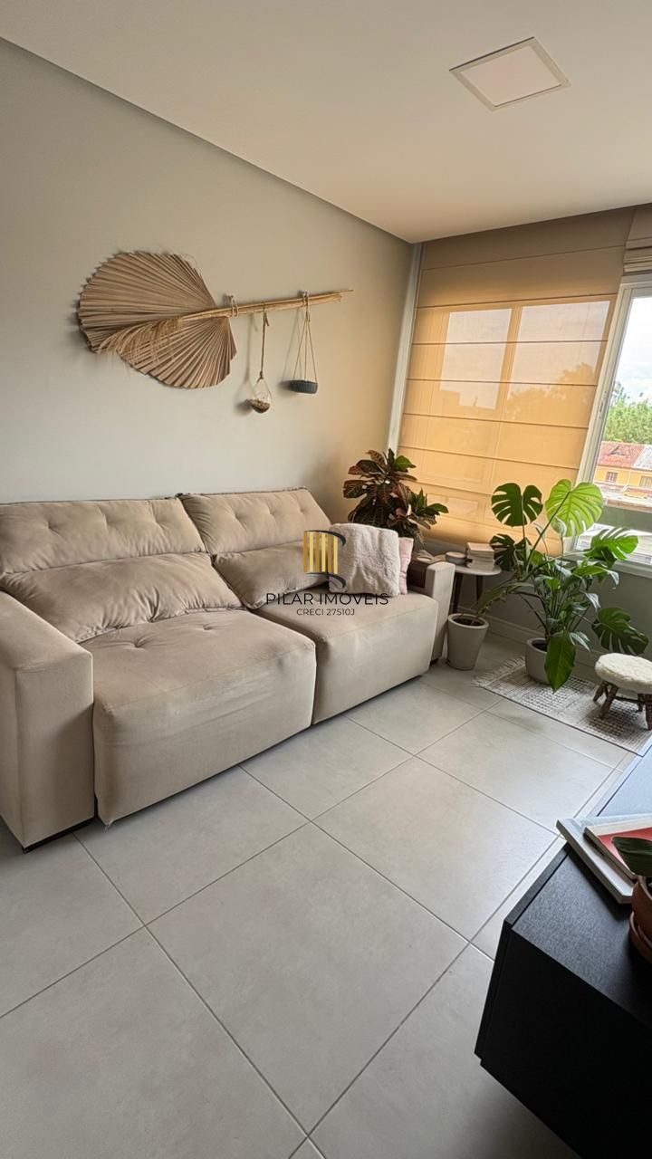 Apartamento 02 dorm, sendo 01 suíte, 01 vaga coberta na zona sul POA.