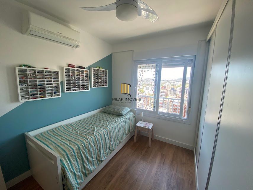 Cobertura, com 3 dormitórios, piscina, Bairro Tristeza.
