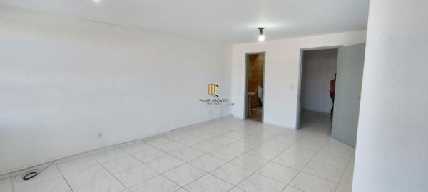 Conjunto/Sala em Porto Alegre, no bairro Camaquã, à venda.