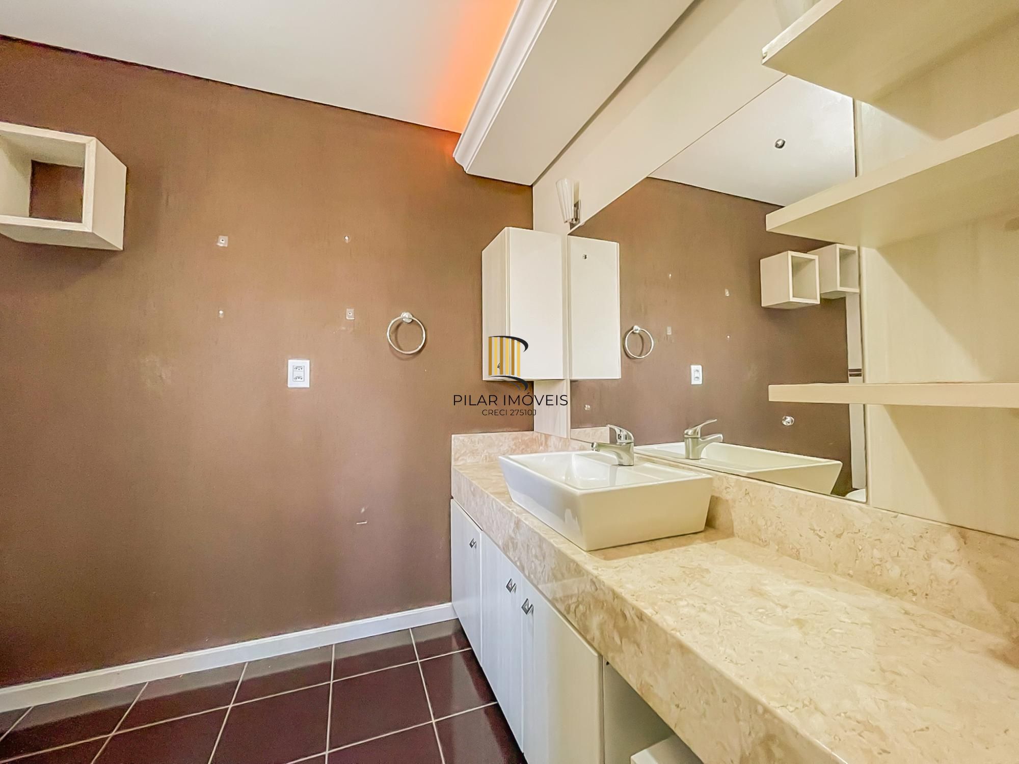 Casa 3 dormitórios no bairro Cristal