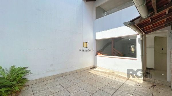 Casa Condominio em Porto Alegre, no bairro Cavalhada, com 2 dormitório(s), à ven