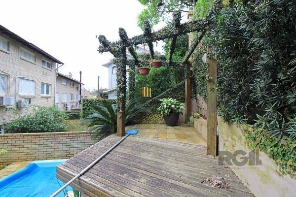 Casa Condominio em Porto Alegre, no bairro Sétimo Céu, com 4 dormitório(s), e 4 