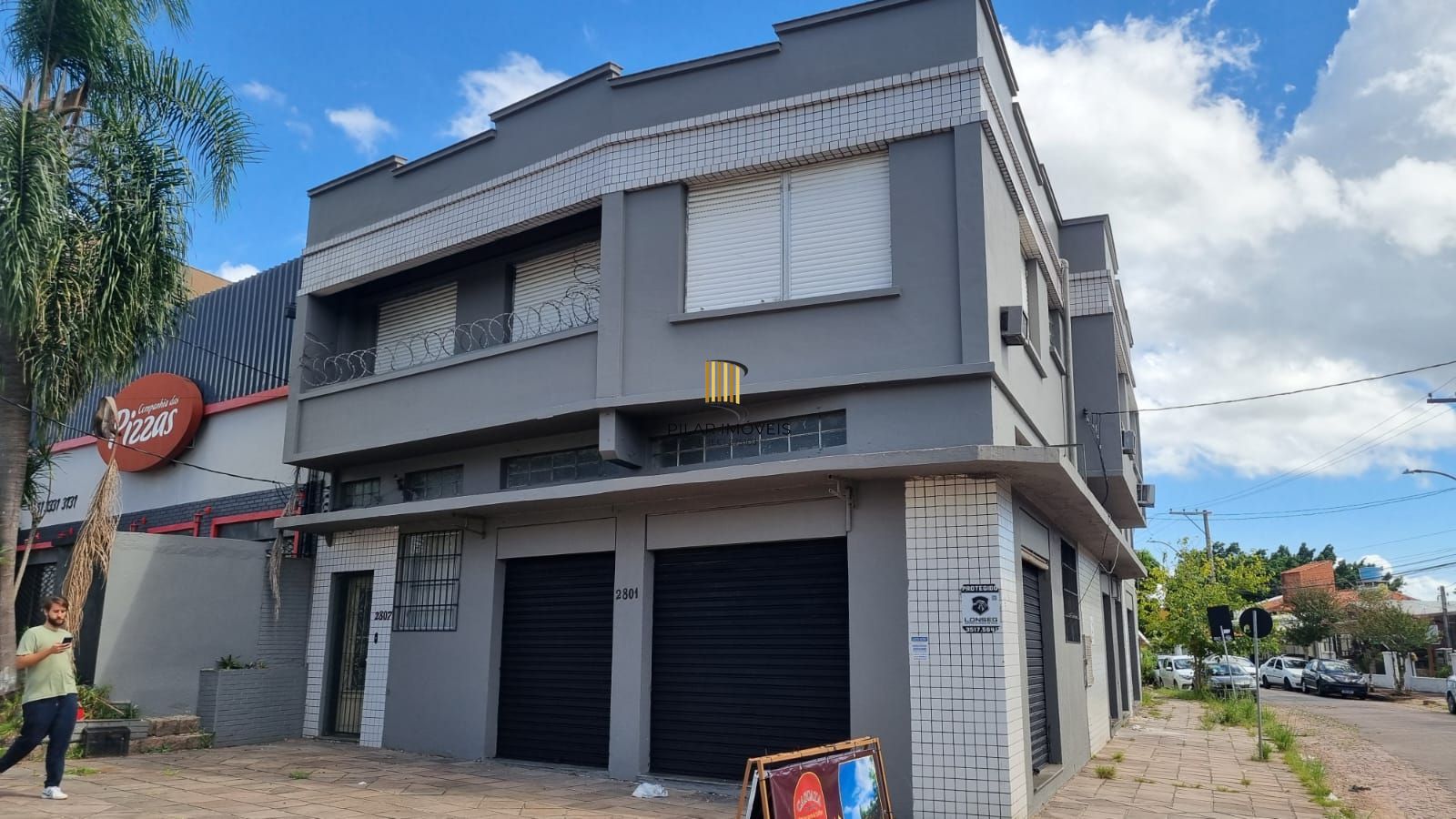 Ótimo prédio comercial no coração da Tristeza.