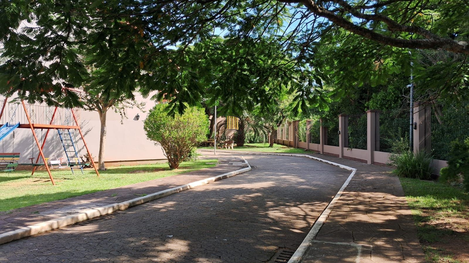 Casa de Condomínio 2 dormitórios no bairro Guarujá