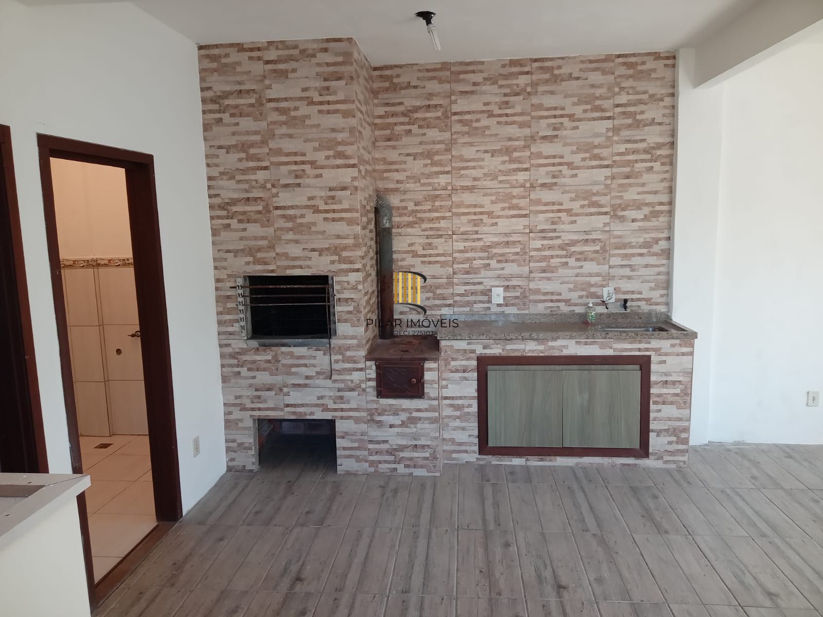 Casa com 1 Dormitório no Bairro Ponta Grossa.