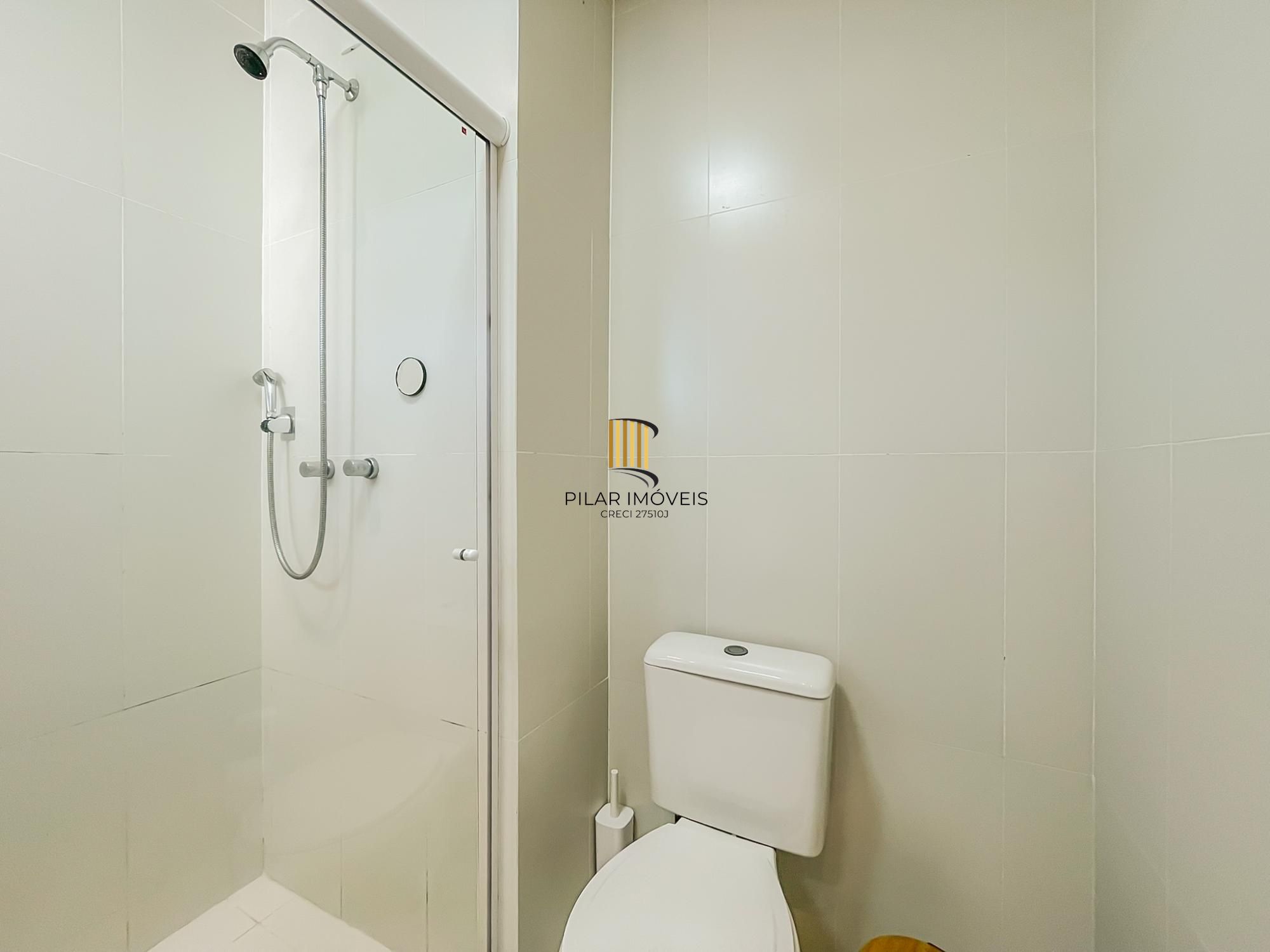 Excelente sobrado em condomínio na Tristeza