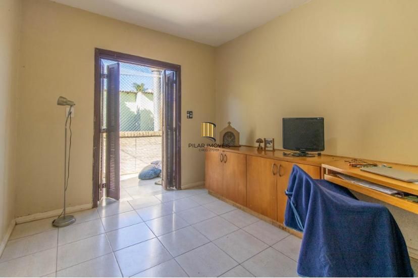 Casa para Venda - 214.21m², 3 dormitórios, sendo 3 suites, 2 vagas - Ipanema