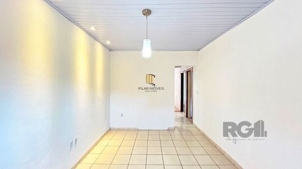 Casa em Porto Alegre, no bairro Restinga, com 2 dormitório(s),