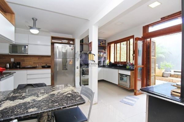 Casa para Venda - 154m², 3 dormitórios, sendo 1 suites, 4 vagas - Ipanema