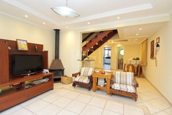 Casa para Venda - 154m², 3 dormitórios, sendo 1 suites, 4 vagas - Ipanema